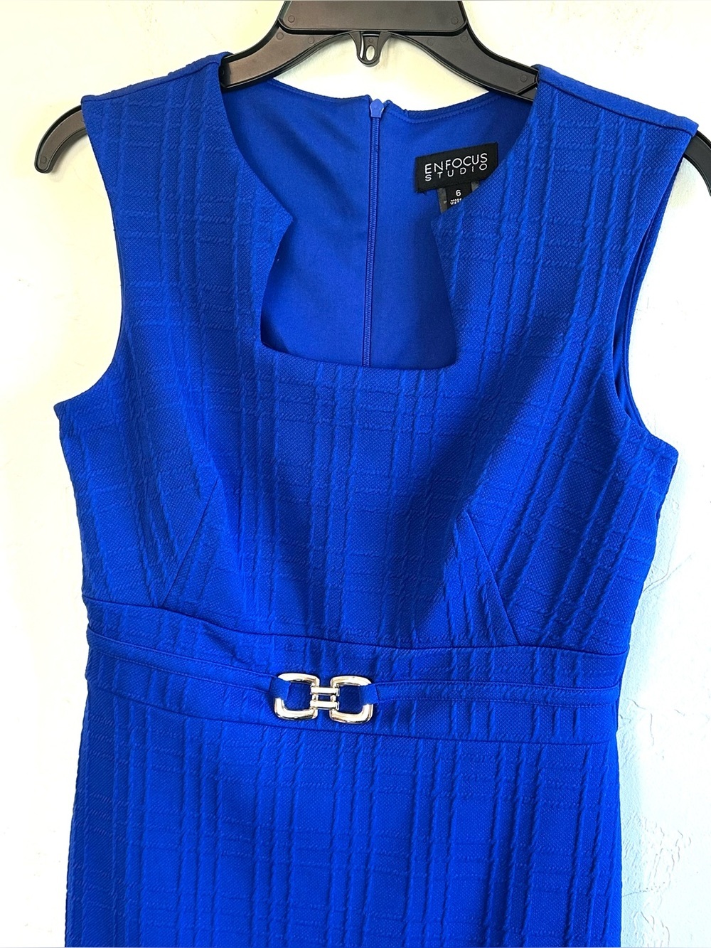 Enfocus Royal Blue Textured Sleeveless Gold Buckle Midi Dress Career Chic Sz 6 - Picture 2 of 10